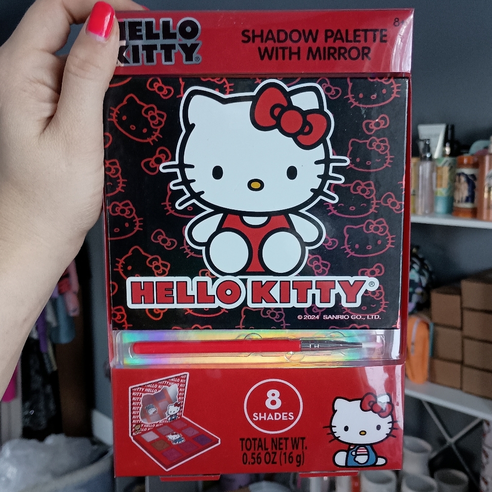 Hello Kitty shadow palette with mirror